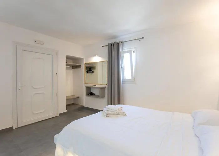 Apostolis Windmill * Psarrou