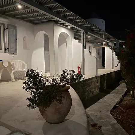 Apostolis Windmill * プサロウ