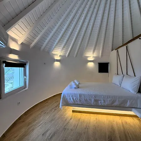 Daire Apostolis Windmill *